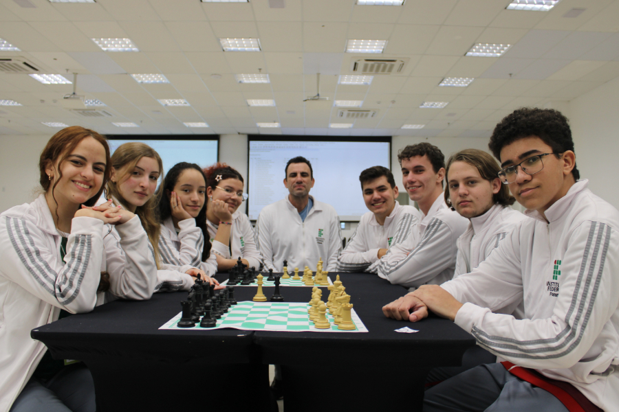 noticia xadrez ifpr equipe