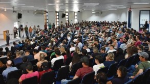 Ingresso de novas turmas de Ensino Médio marca início das atividades letivas Ingresso de novas turmas de Ensino Médio marca início das atividades letivas